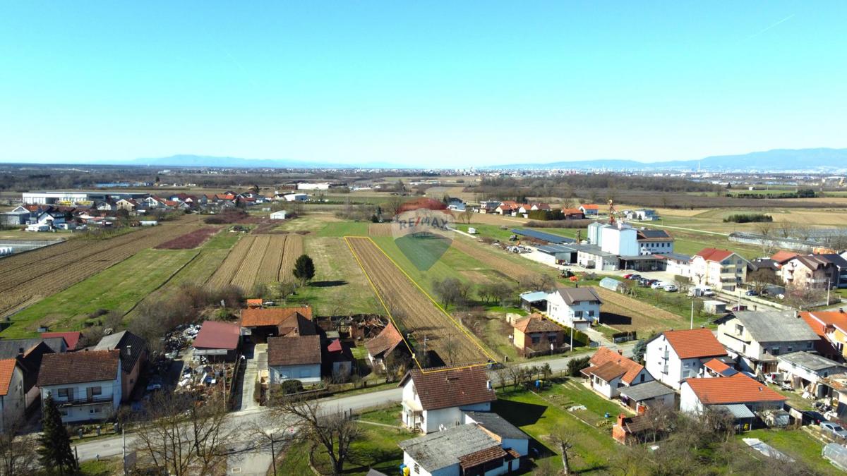 Terreno edificabile Staro Čiće, Velika Gorica - Okolica, 2.942m2