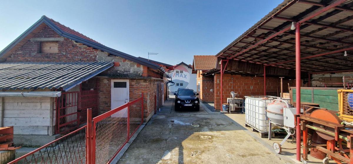 Casa Popovača, 243m2