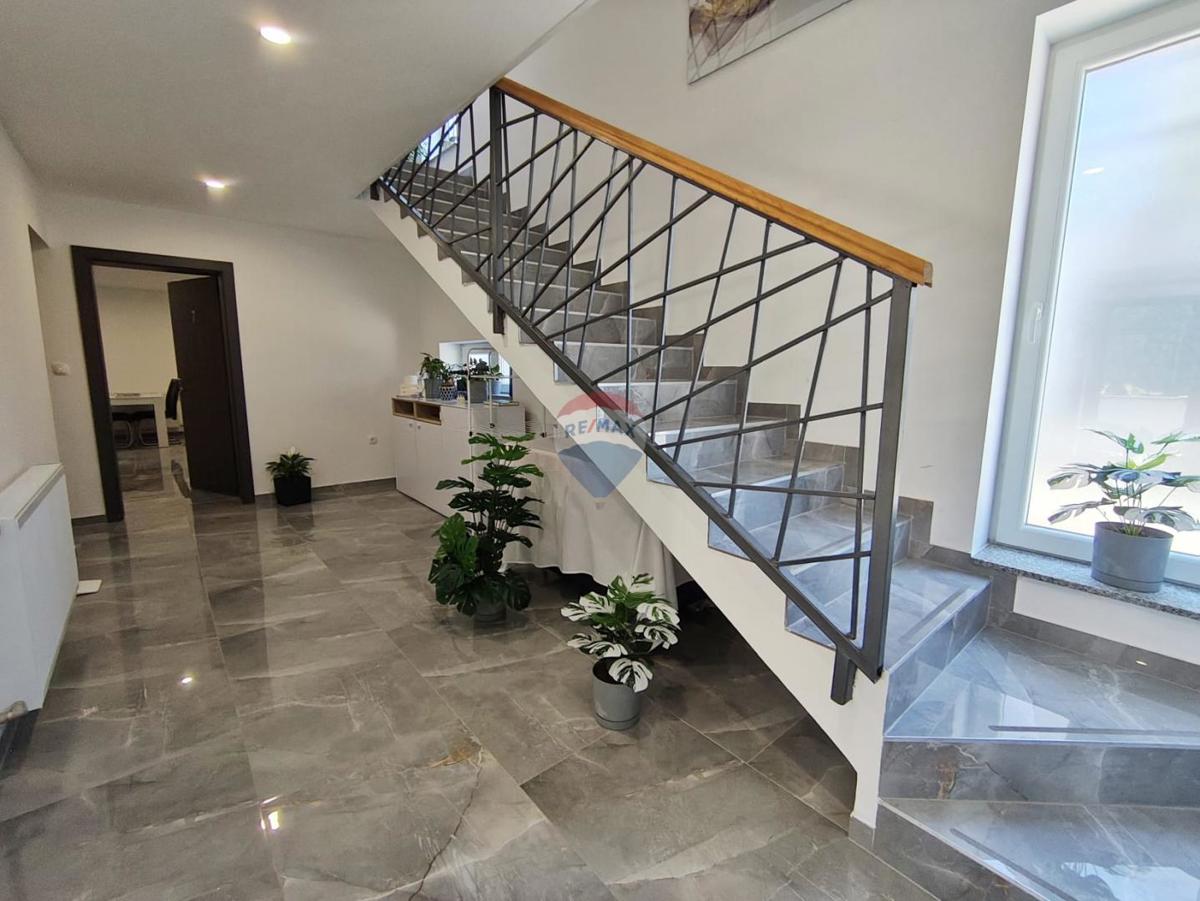 Casa Ogulin, 2.023m2