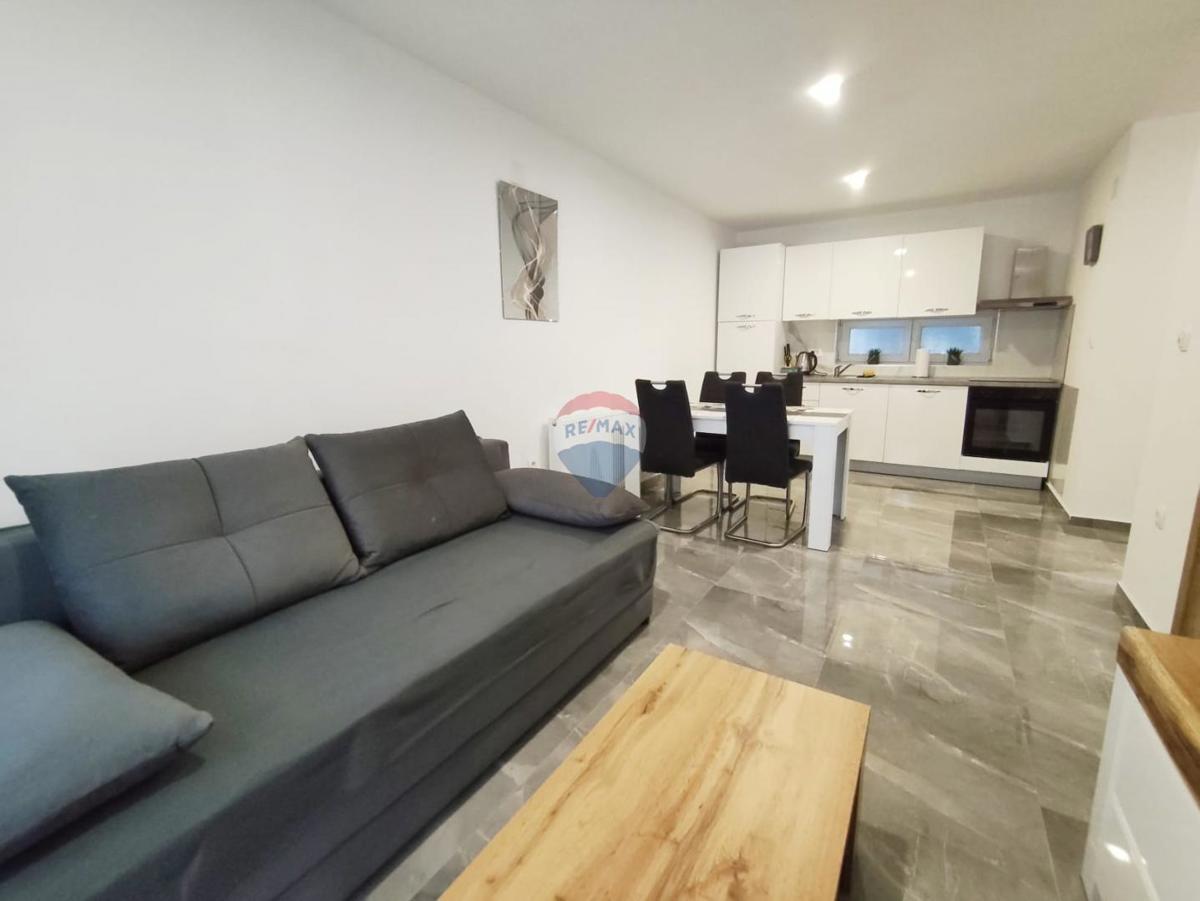 Casa Ogulin, 2.023m2