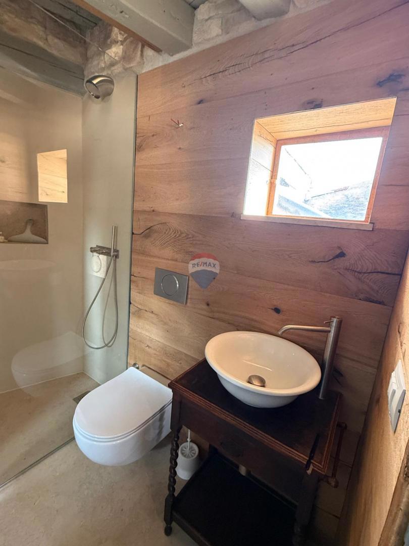 Istria- Rovigno - Appartamento ristrutturato con vista mare