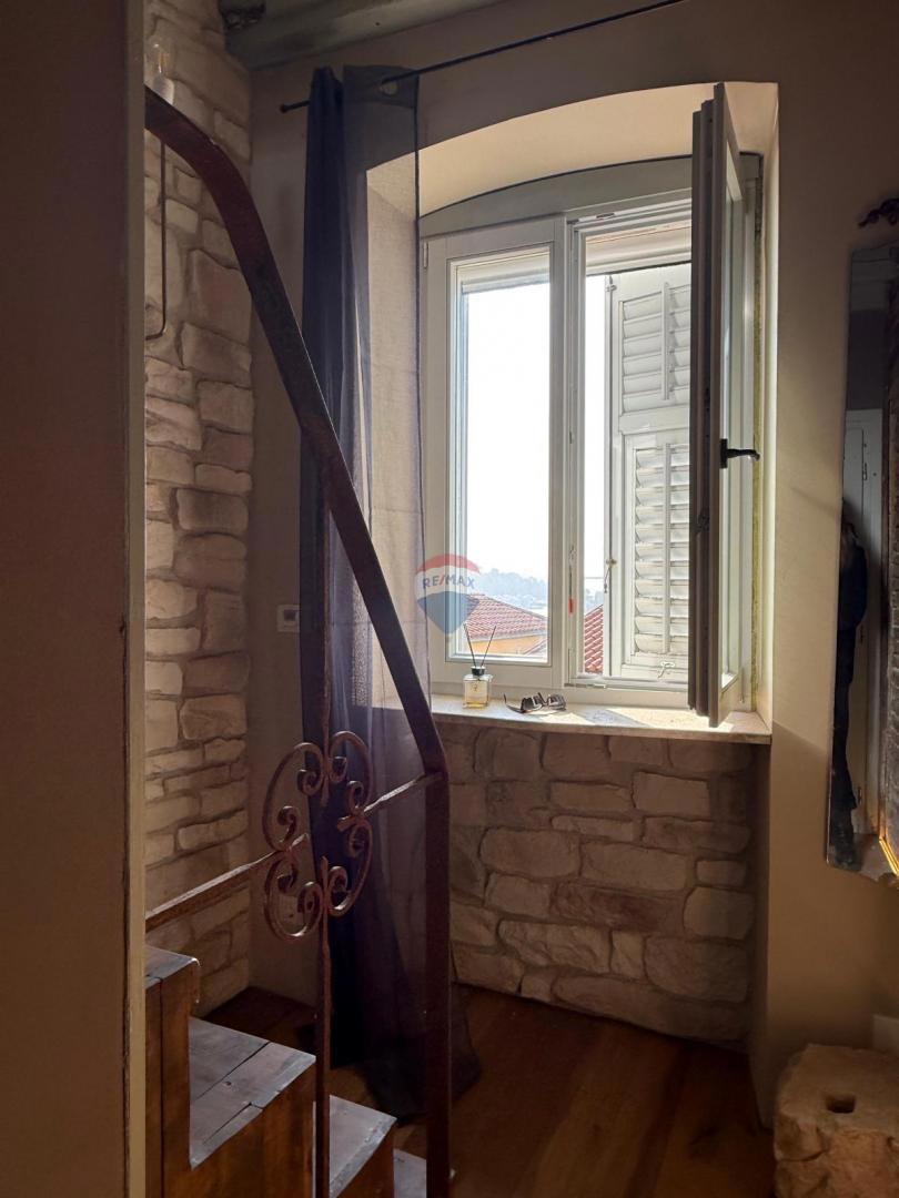 Istria- Rovigno - Appartamento ristrutturato con vista mare