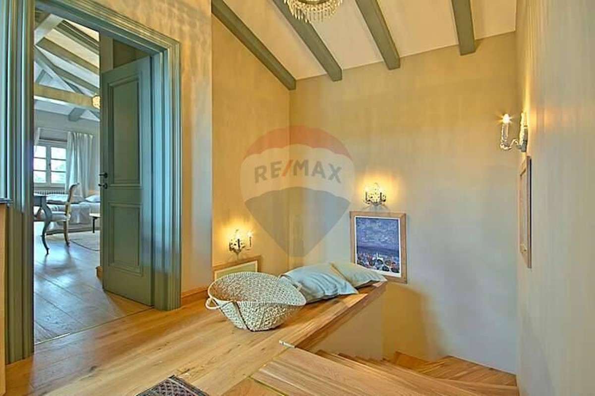 Villa Singola/Casa Vacanza Ladići, Kanfanar, 372m2