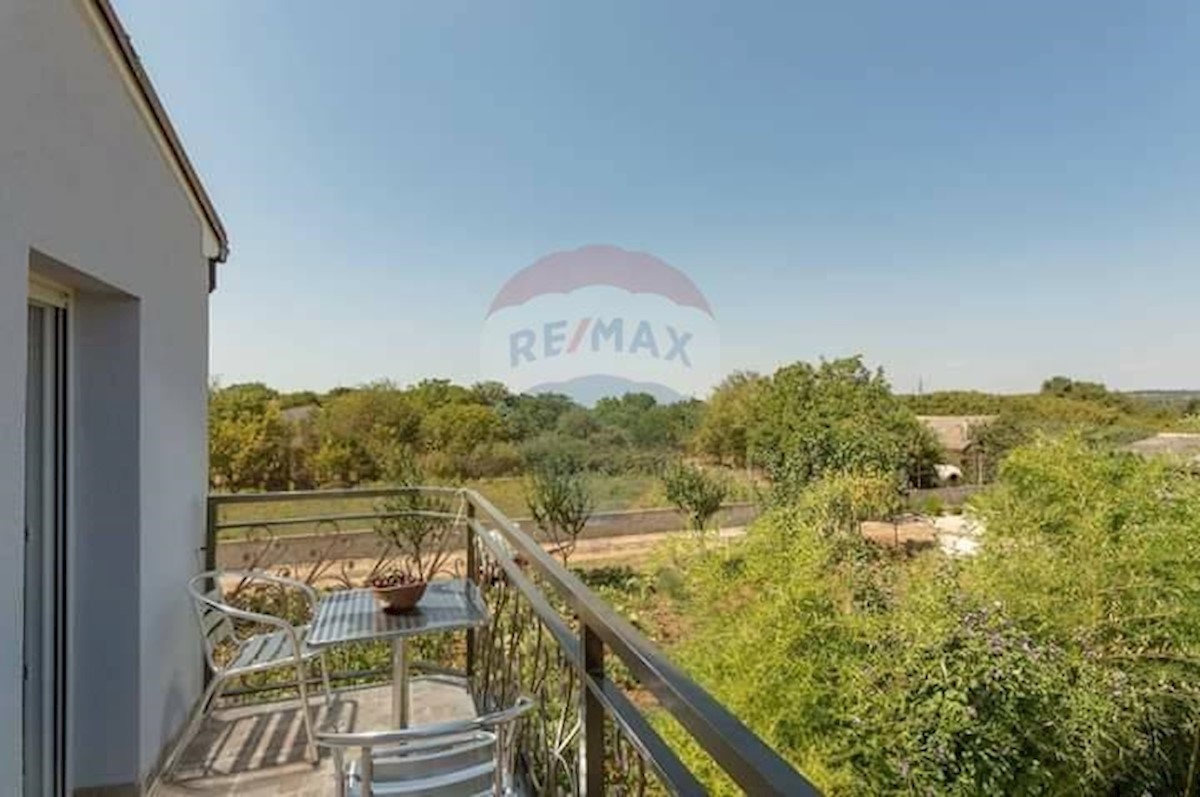 Villa Singola/Casa Vacanza Valdebek, Pula, 360m2