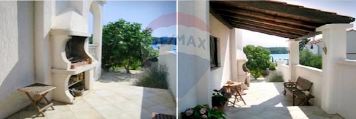 Villa Singola/Casa Vacanza Supetarska Draga, Rab, 417m2