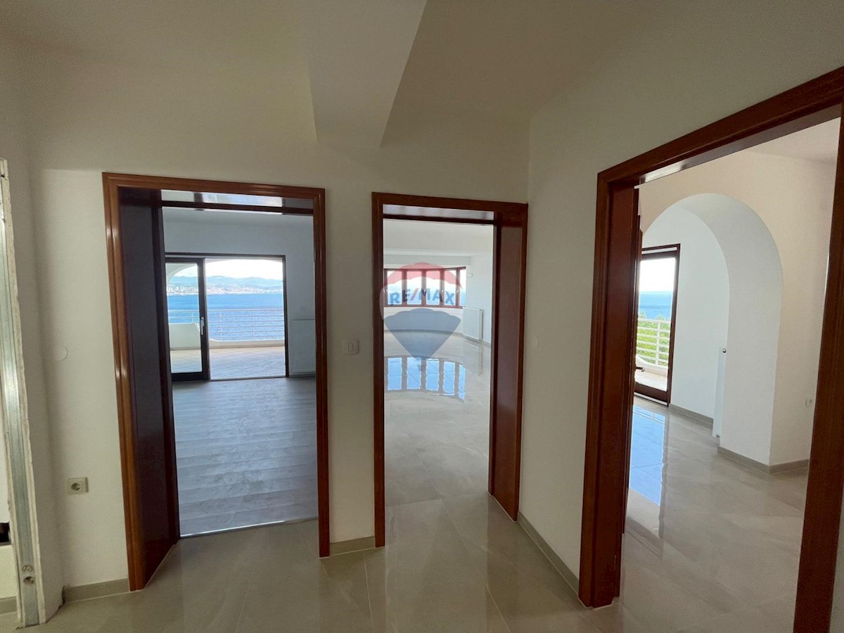 Villa Singola/Casa Vacanza Opatija - Centar, Opatija, 604m2