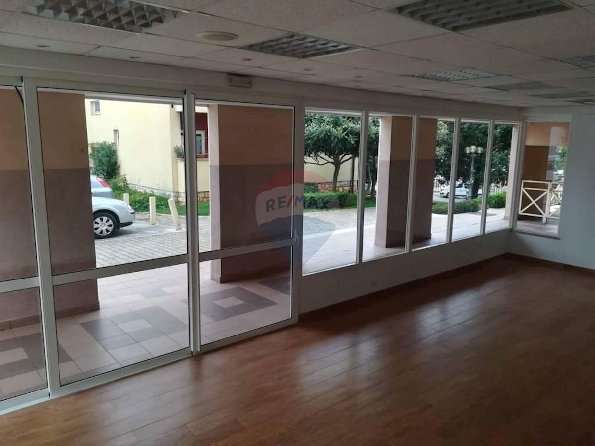 Attività commerciale Poreč, 45,96m2