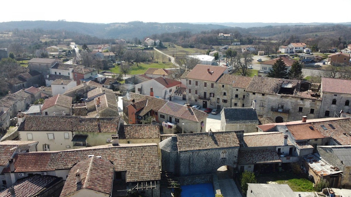 Villa Singola/Casa Vacanza Gračišće, 520m2