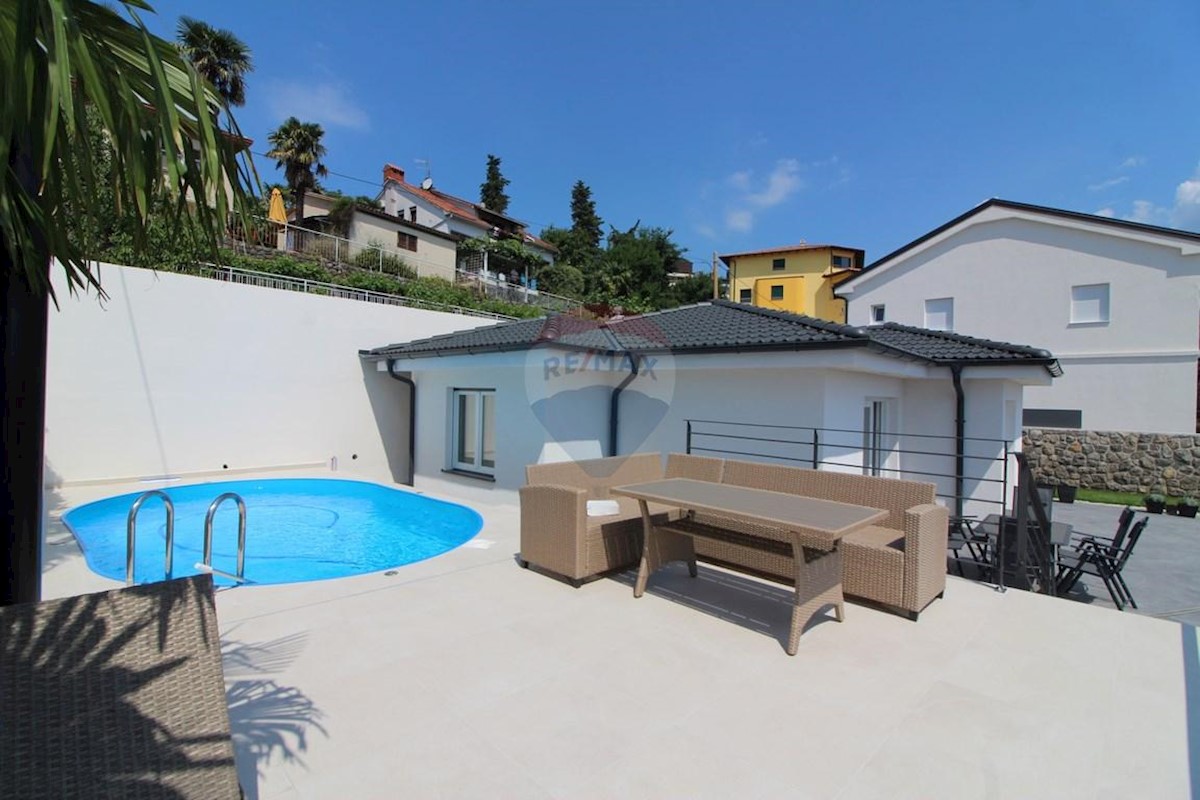 Villa Singola/Casa Vacanza Volosko, Opatija, 256m2