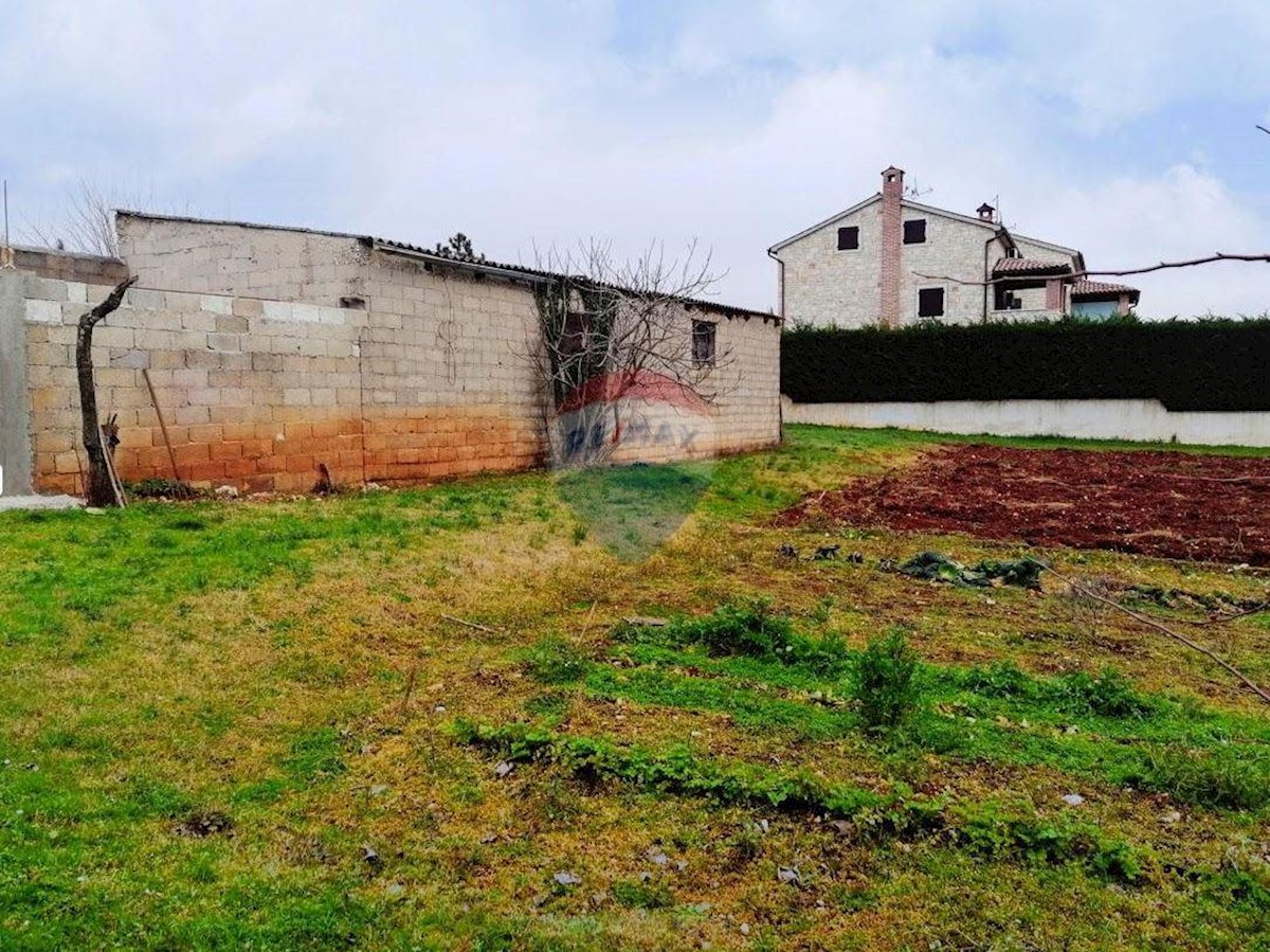 Terreno edificabile Filipini, Poreč, 800m2