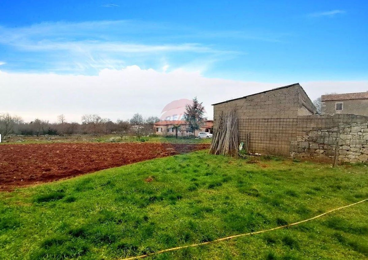 Terreno edificabile Filipini, Poreč, 800m2