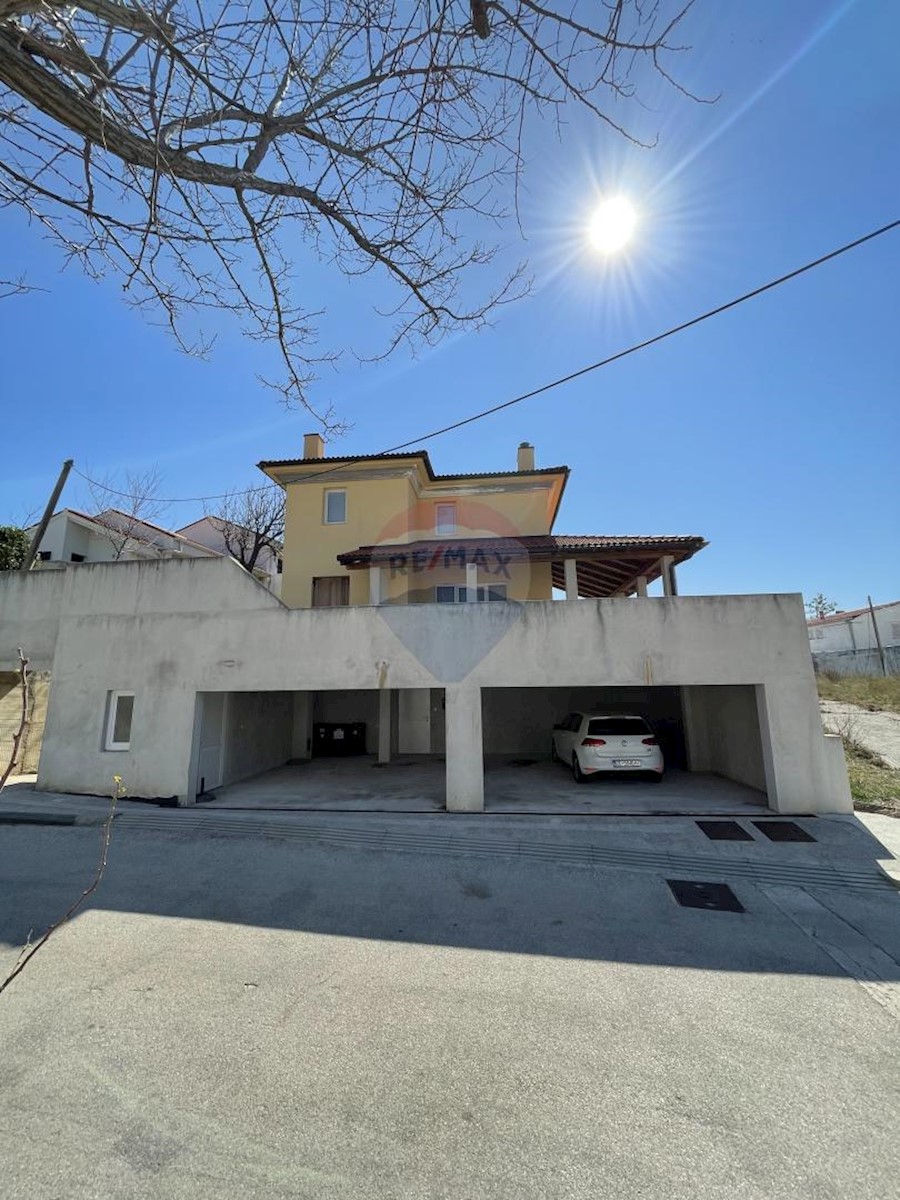 Casa Pag, 400m2