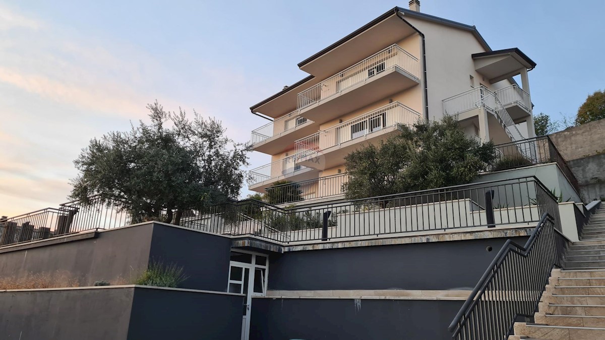 Appartamento Sroki, Viškovo, 82,75m2