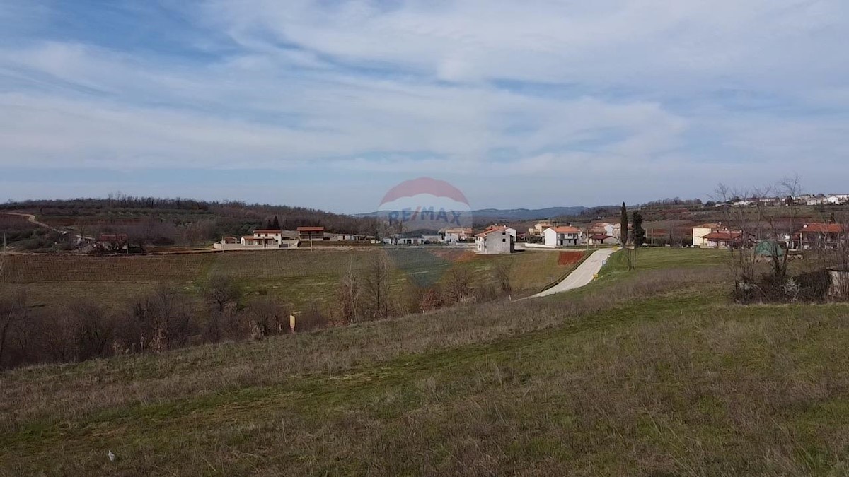 Terreno edificabile Mekiši kod Vižinade, Vižinada, 755m2