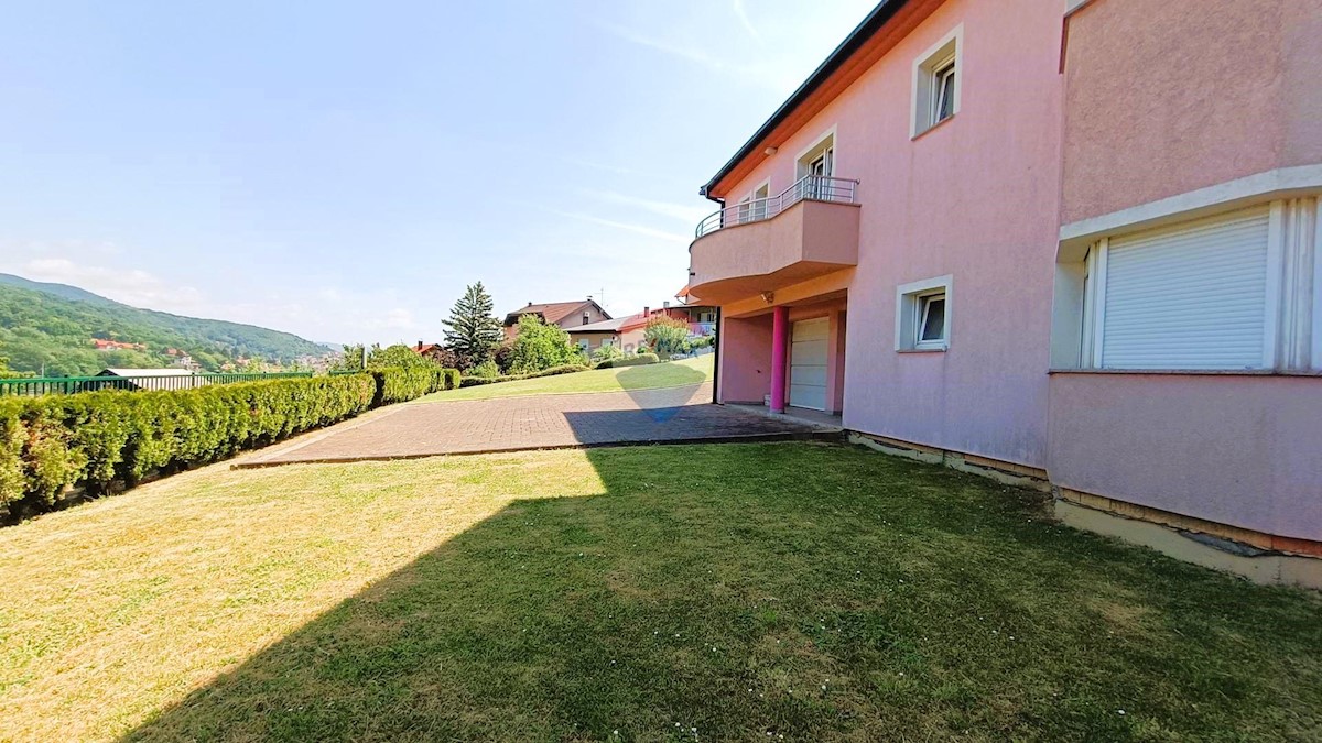 Zagabria, Gračani | Villa unica con vista panoramica e giardino, 2220 m2