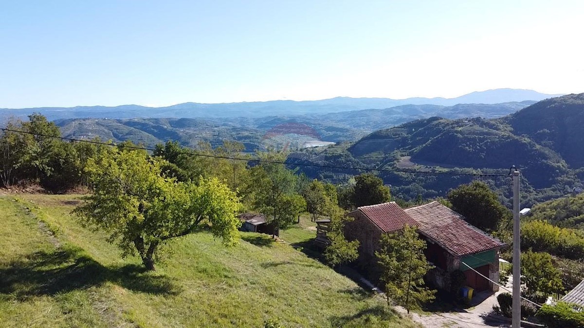 Terreno edificabile Zamask, Pazin - Okolica, 2.553m2