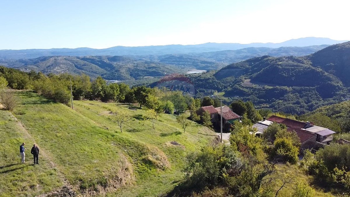 Terreno edificabile Zamask, Pazin - Okolica, 2.553m2