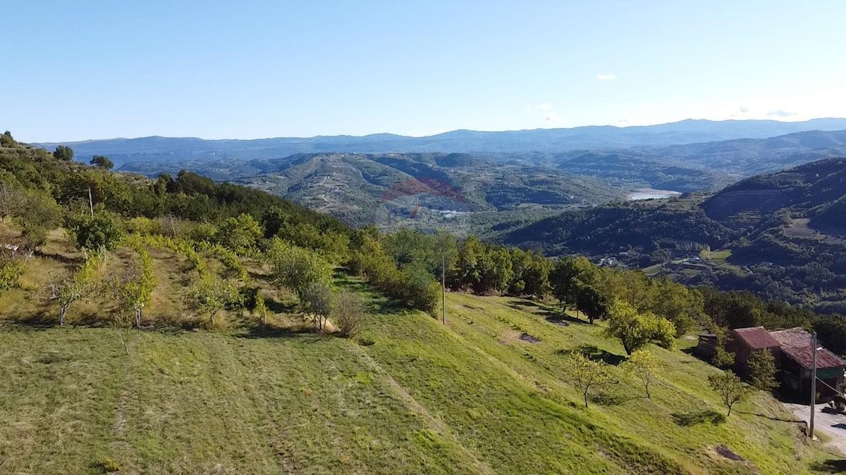 Terreno edificabile Zamask, Pazin - Okolica, 2.553m2