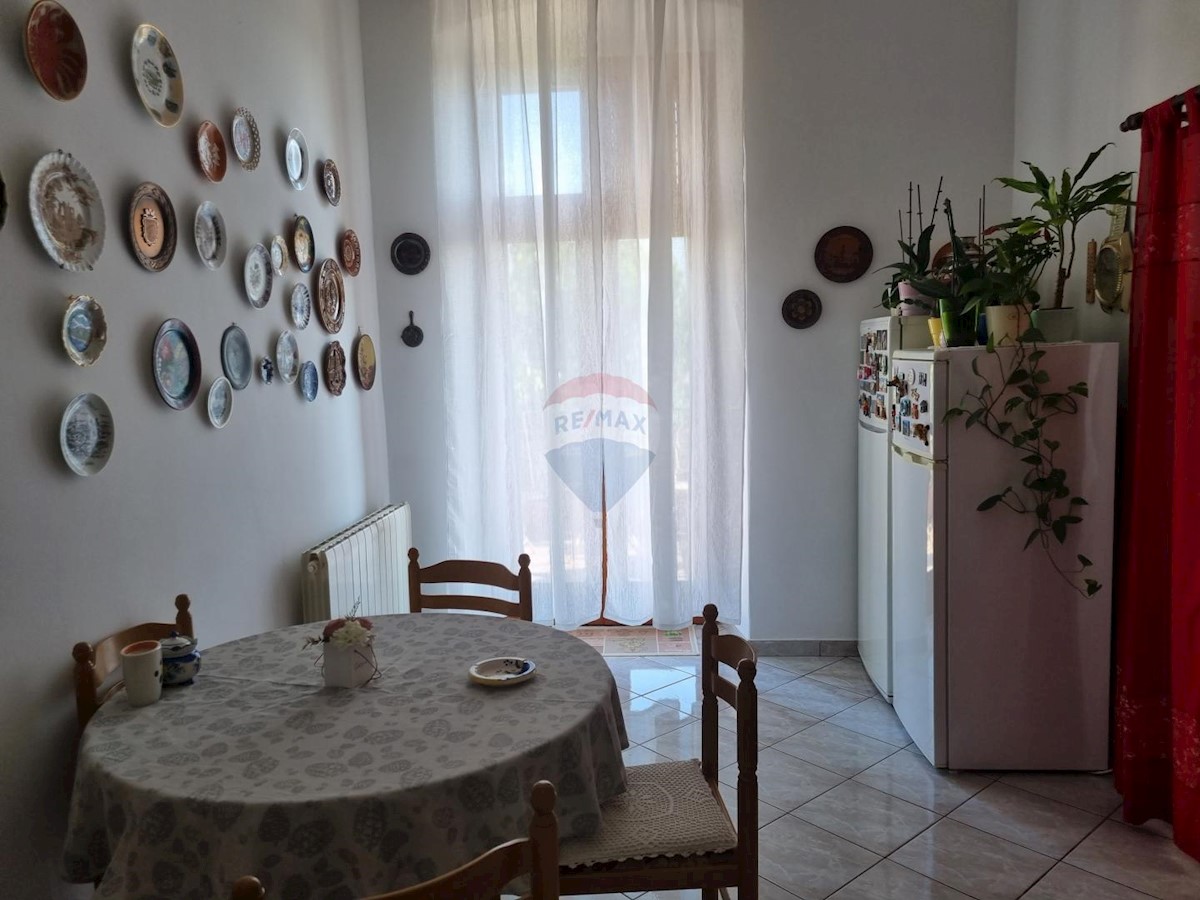 Appartamento Centar, Pula, 85,90m2