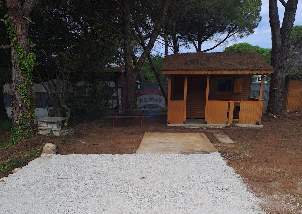 Terreno non edificabile Valbandon, Fažana, 330m2