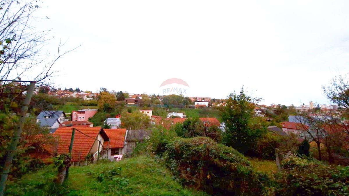 Casa Gornje Vrapče, Črnomerec, 985m2