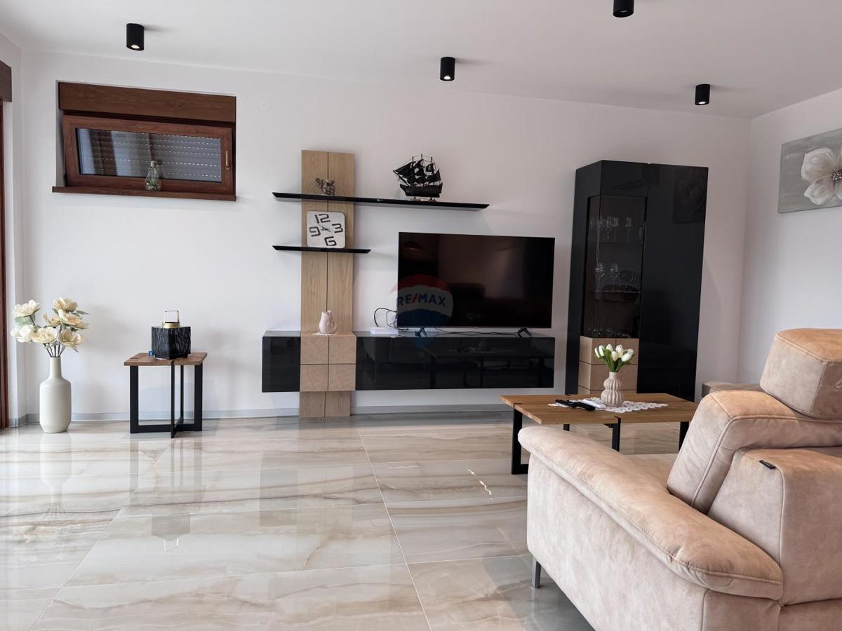Casa Malinska, Malinska-Dubašnica, 275m2