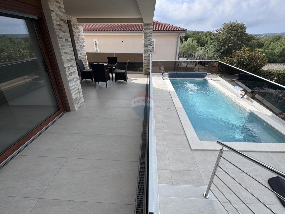 Casa Malinska, Malinska-Dubašnica, 275m2