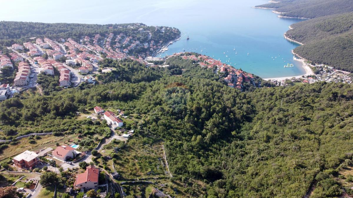 ISTRIA, RABAC - Terreno edificabile di 2913 m2 con una vista fantastica