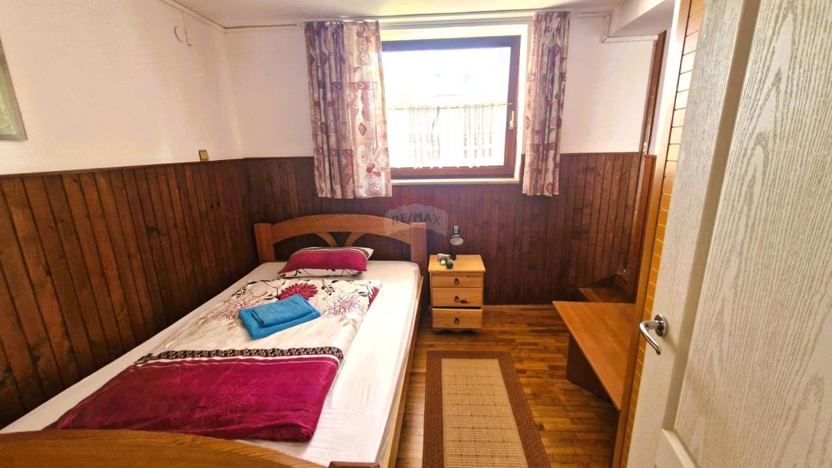 Istria, Premantura, casa indipendente di 274 m², a 500 m dalla spiaggia