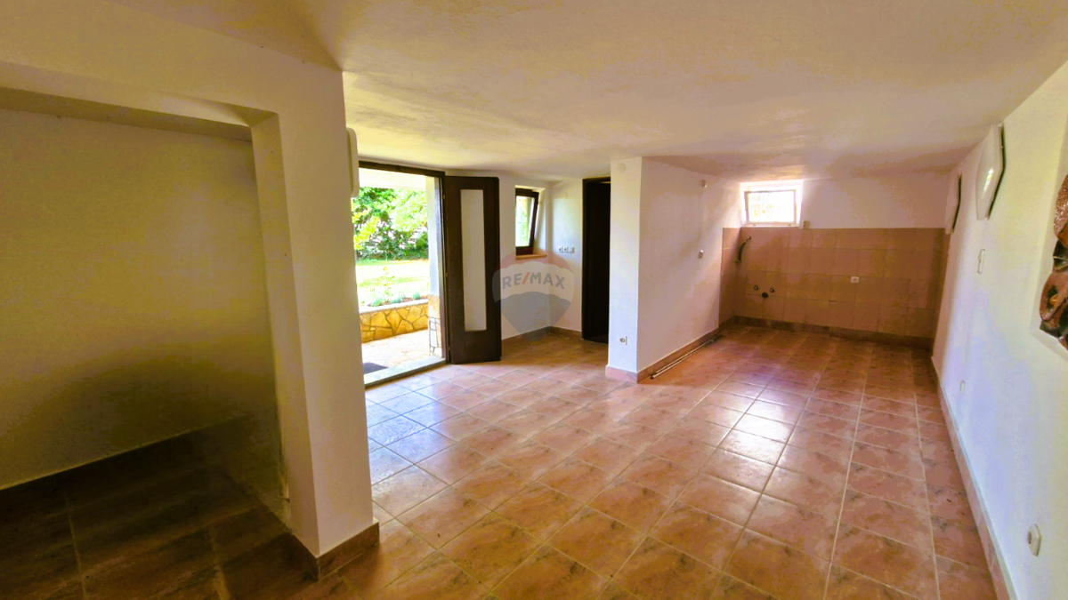 Istria, Premantura, casa indipendente di 274 m², a 500 m dalla spiaggia