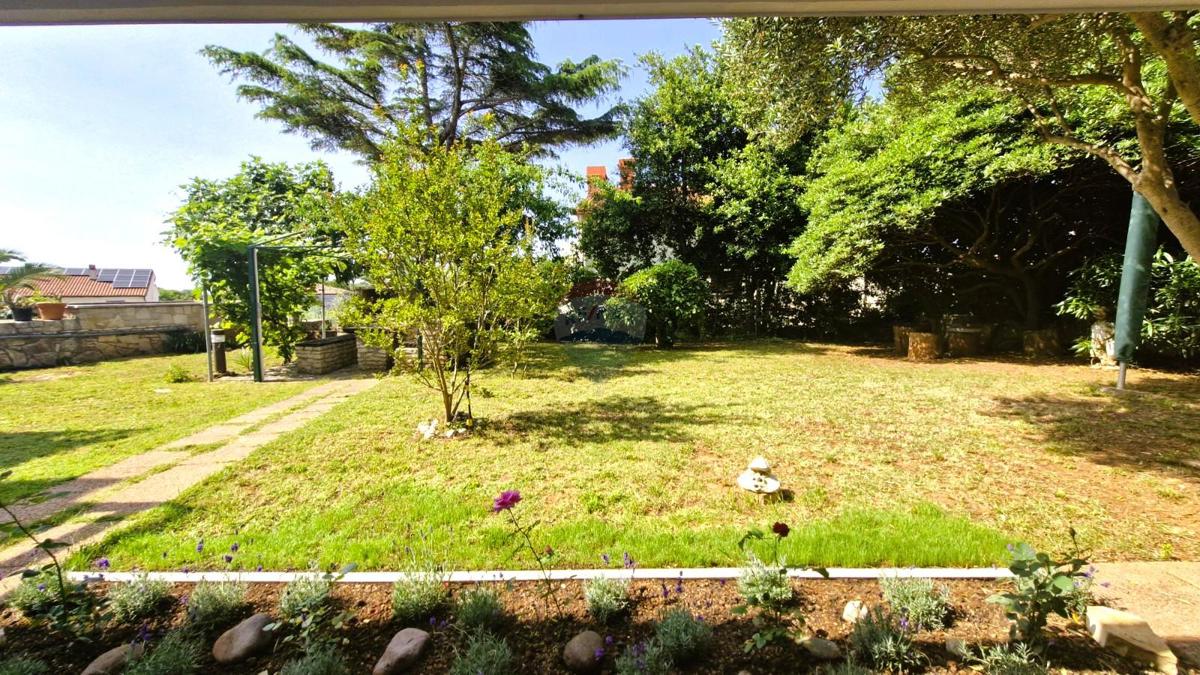 Istria, Premantura, casa indipendente di 274 m², a 500 m dalla spiaggia