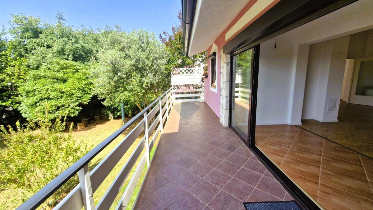 Istria, Premantura, casa indipendente di 274 m², a 500 m dalla spiaggia