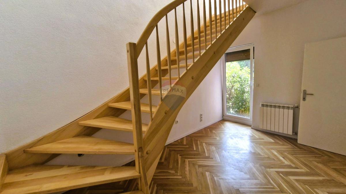 Istria, Premantura, casa indipendente di 274 m², a 500 m dalla spiaggia