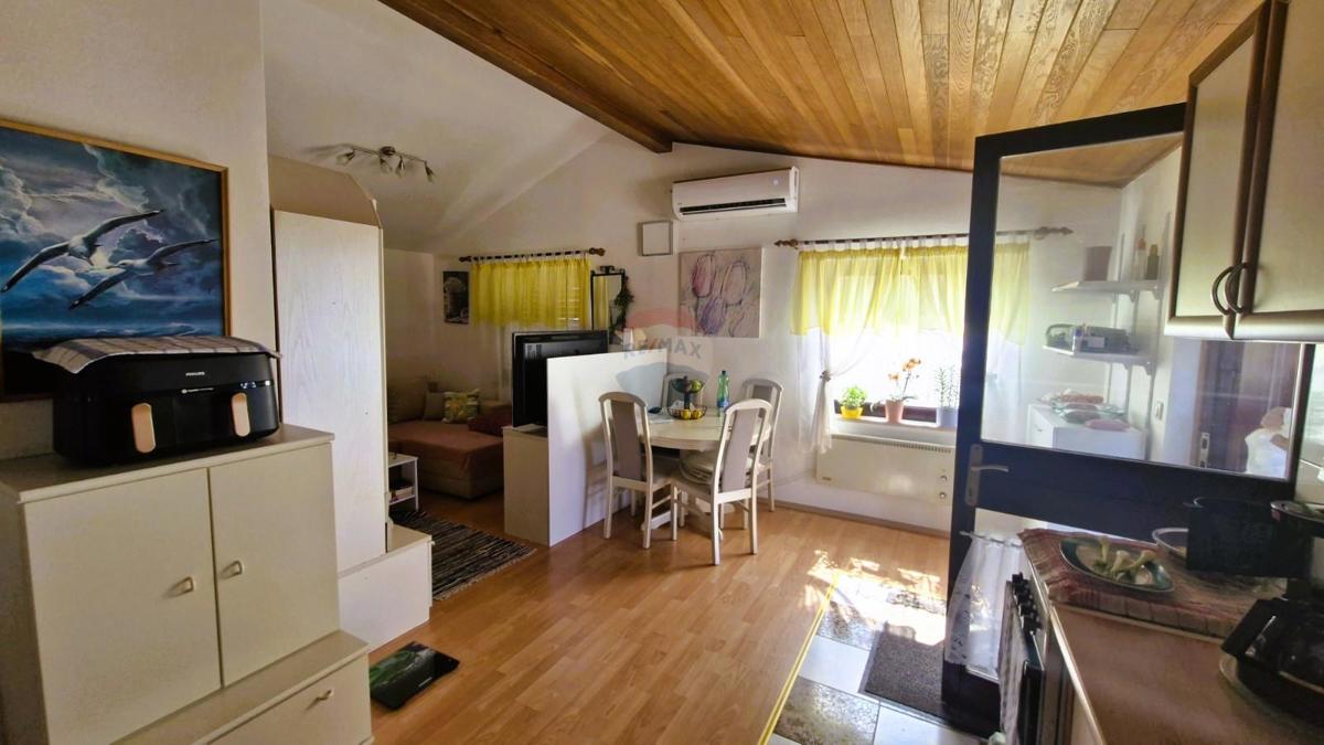 Istria, Premantura, casa indipendente di 274 m², a 500 m dalla spiaggia