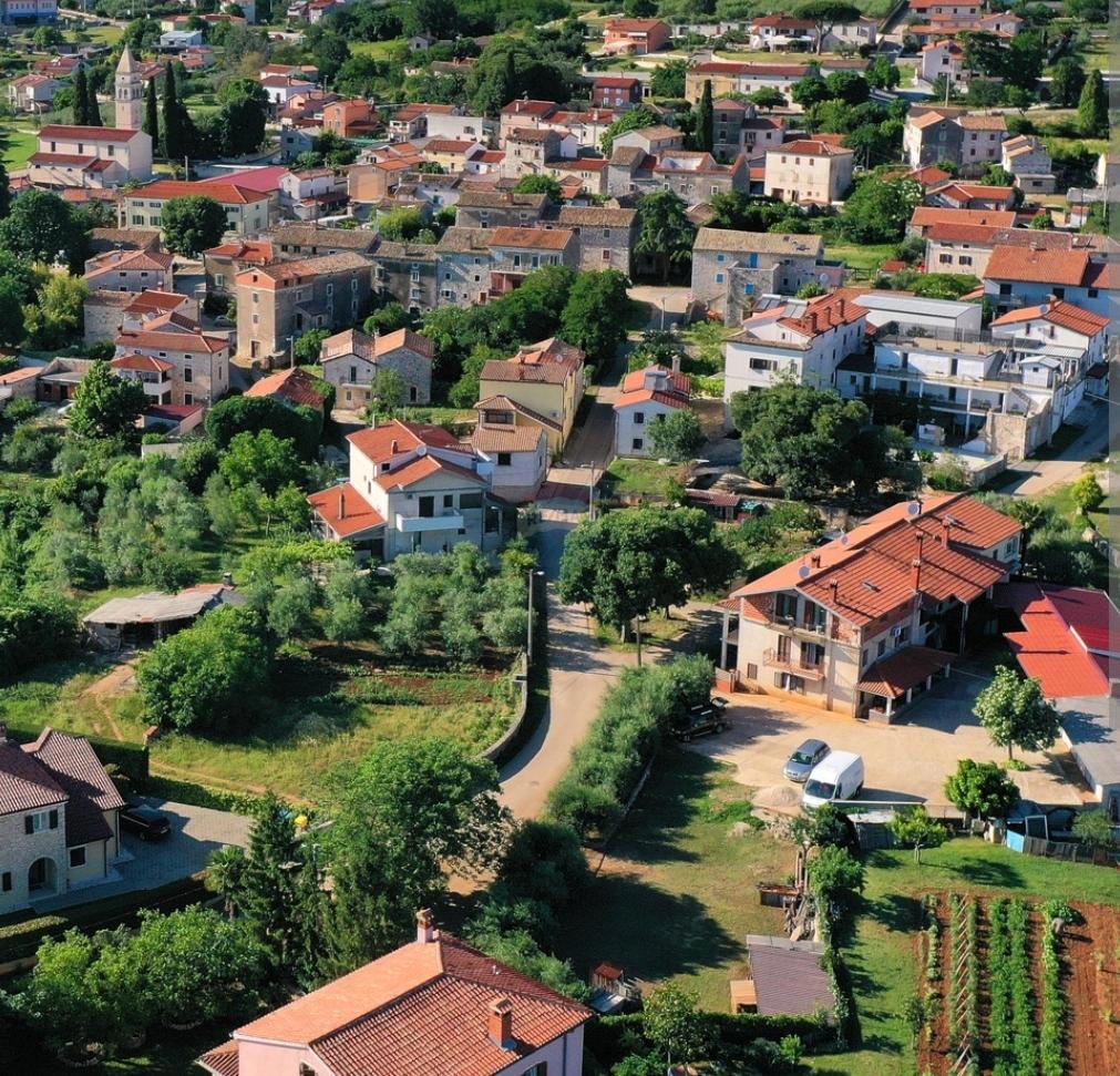 Terreno edificabile Kaštelir, Kaštelir-Labinci, 850m2