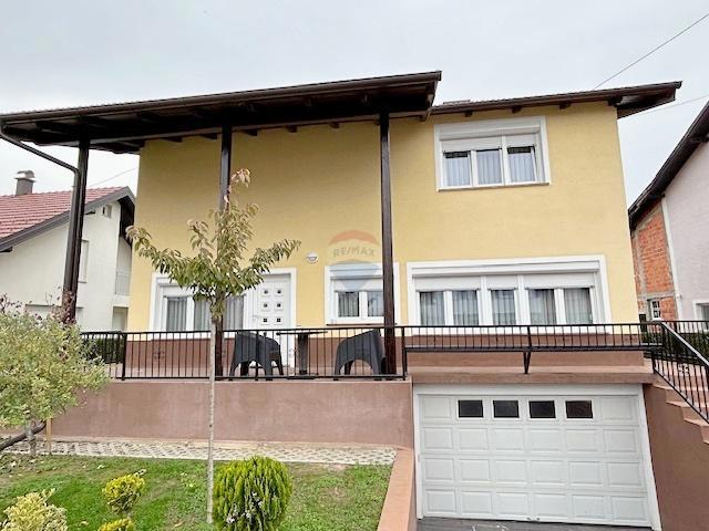 Casa Donje Rakarje, Velika Gorica, 308m2