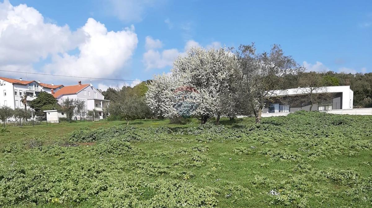 Terreno edificabile Štinjan, Pula, 750m2