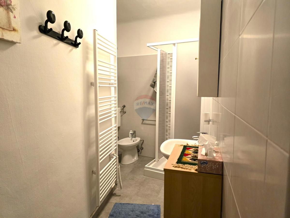 Istria, Rovigno, Appartamento al 1° piano, centro, via tranquilla – 40 m²