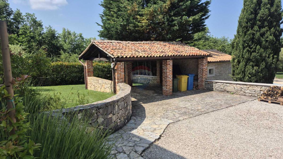 Casa Tinjan, 330m2
