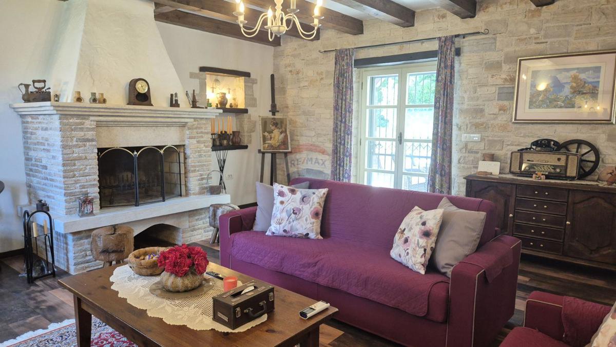 Casa Tinjan, 330m2