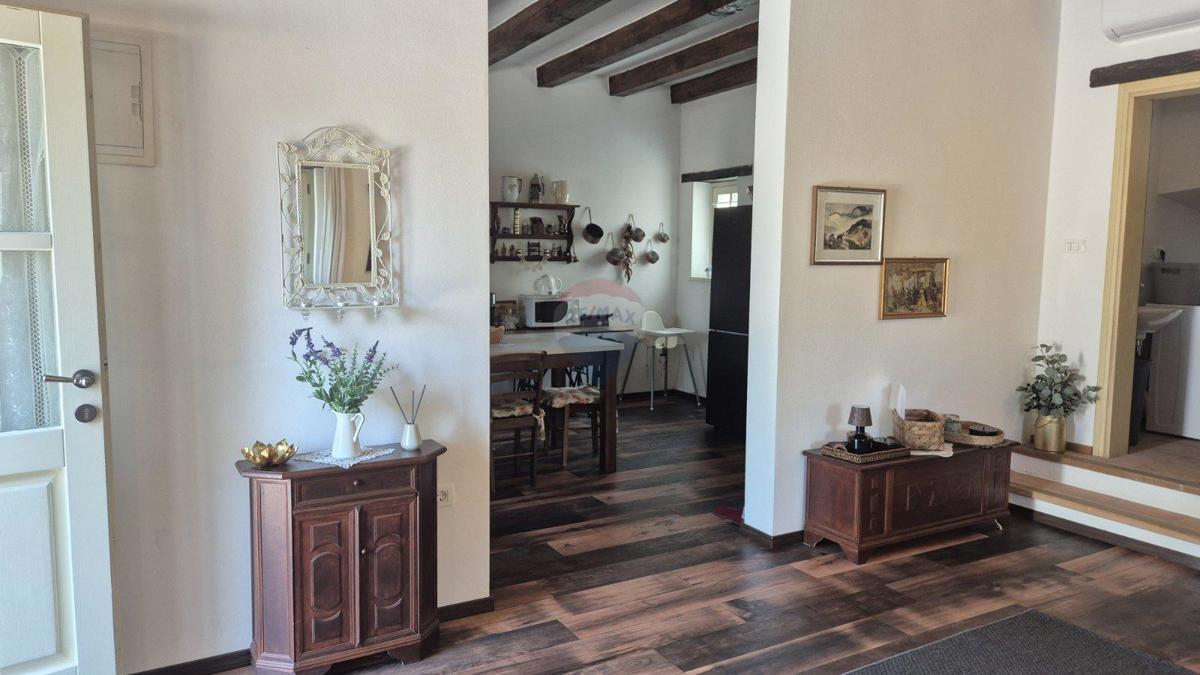 Casa Tinjan, 330m2