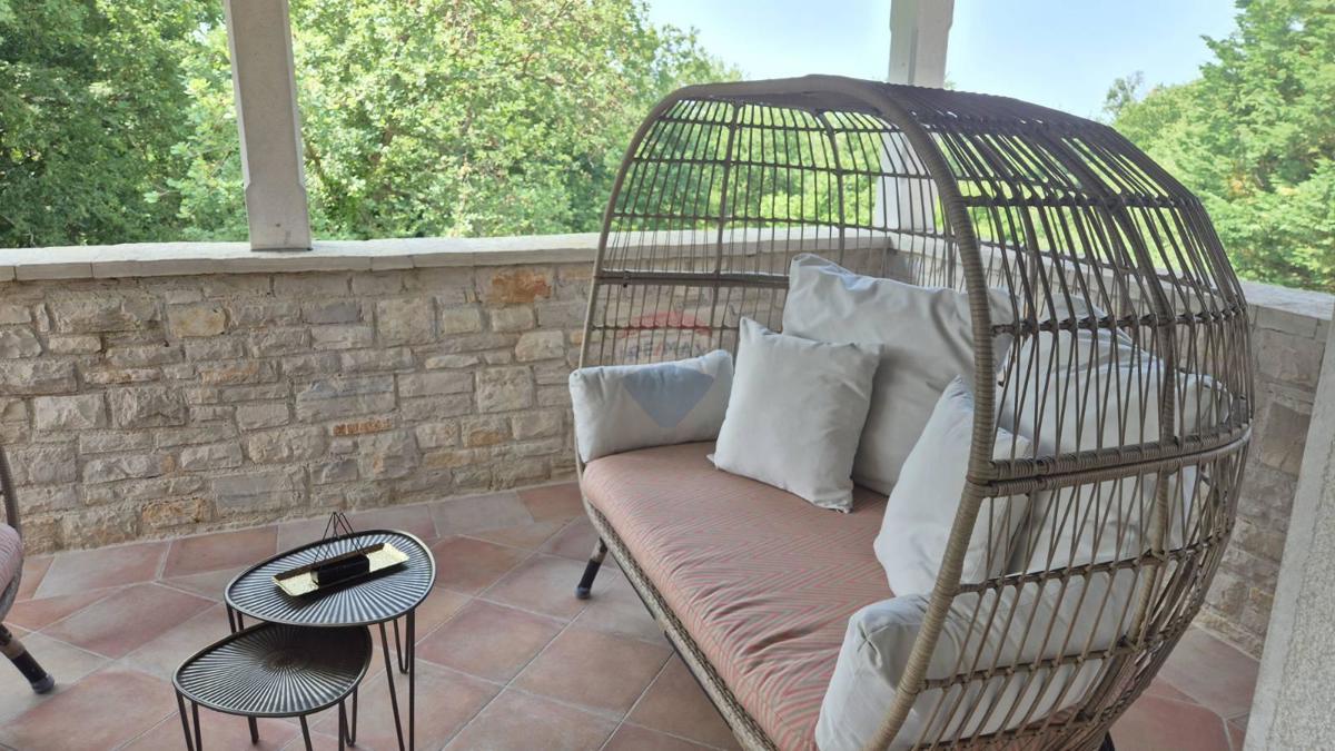 Casa Tinjan, 330m2