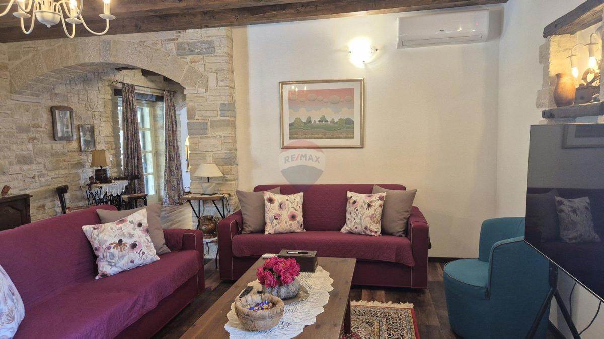 Casa Tinjan, 330m2