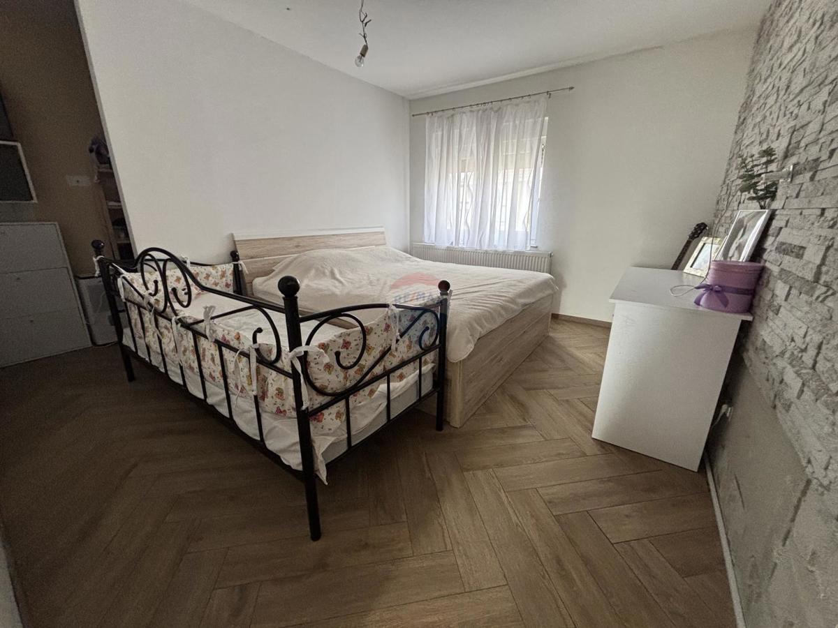 Casa Gornja Lomnica, Velika Gorica - Okolica, 170m2
