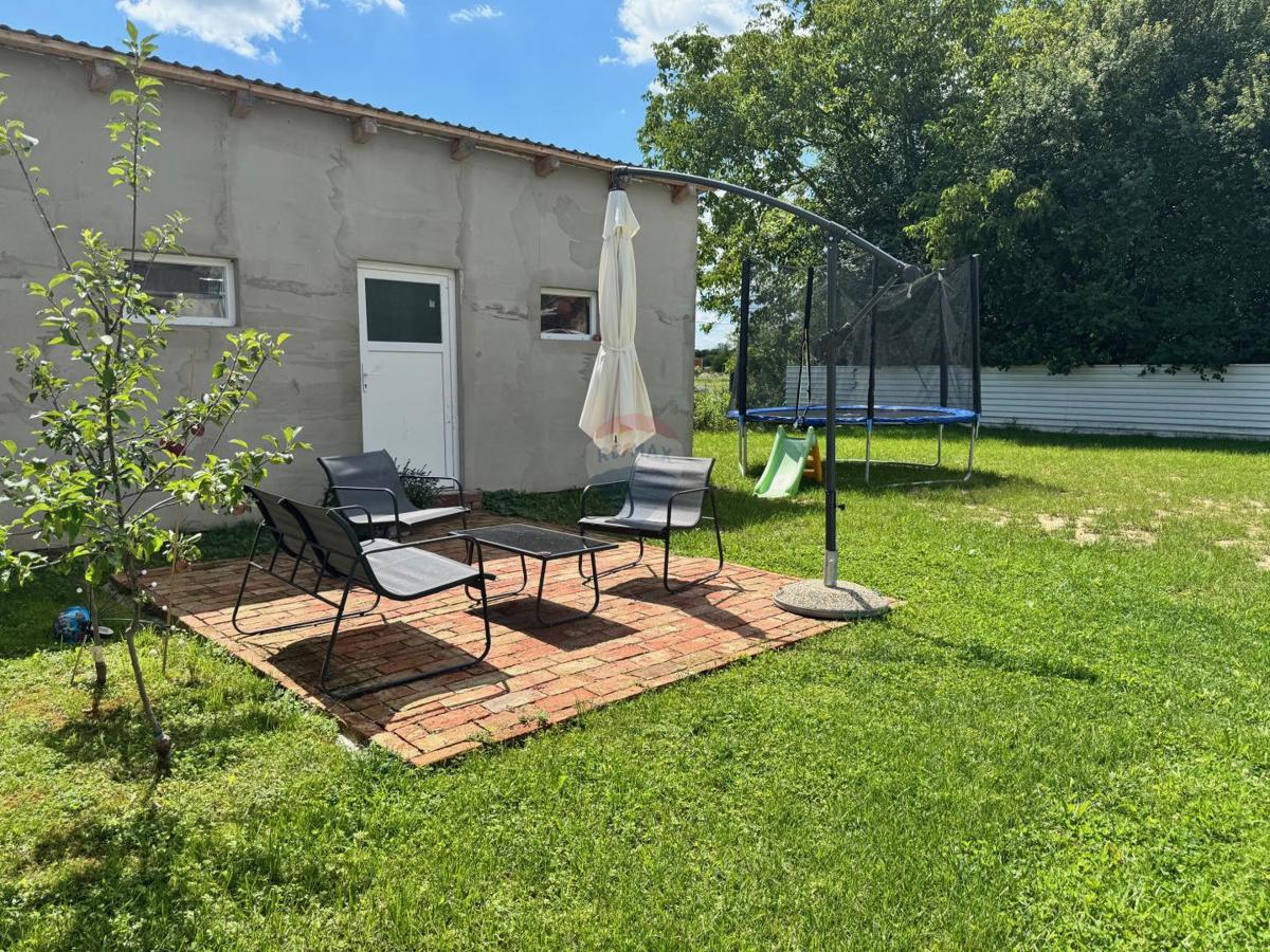 Casa Gornja Lomnica, Velika Gorica - Okolica, 170m2