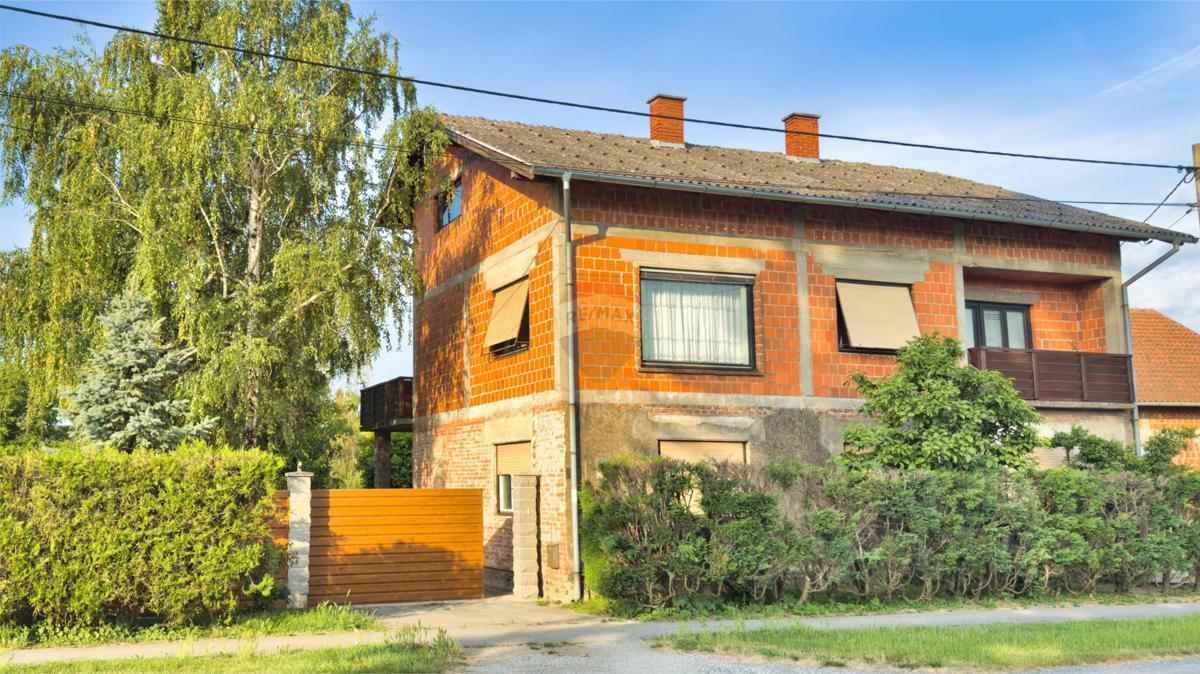 Casa Popovača, 383m2