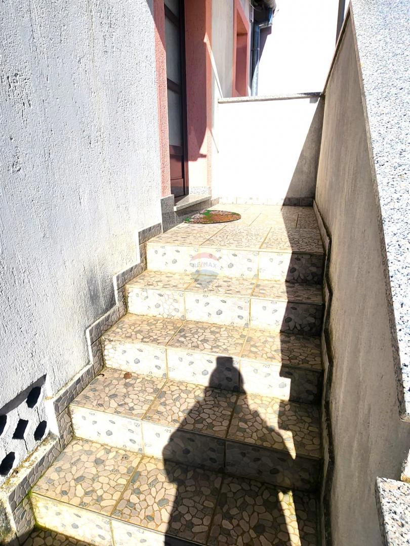 Istria, Rovigno, casa con due appartamenti, centro, strada tranquilla, terrazza