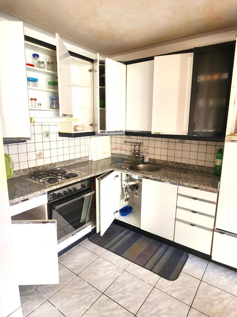 Istria, Rovigno, casa con due appartamenti, centro, strada tranquilla, terrazza