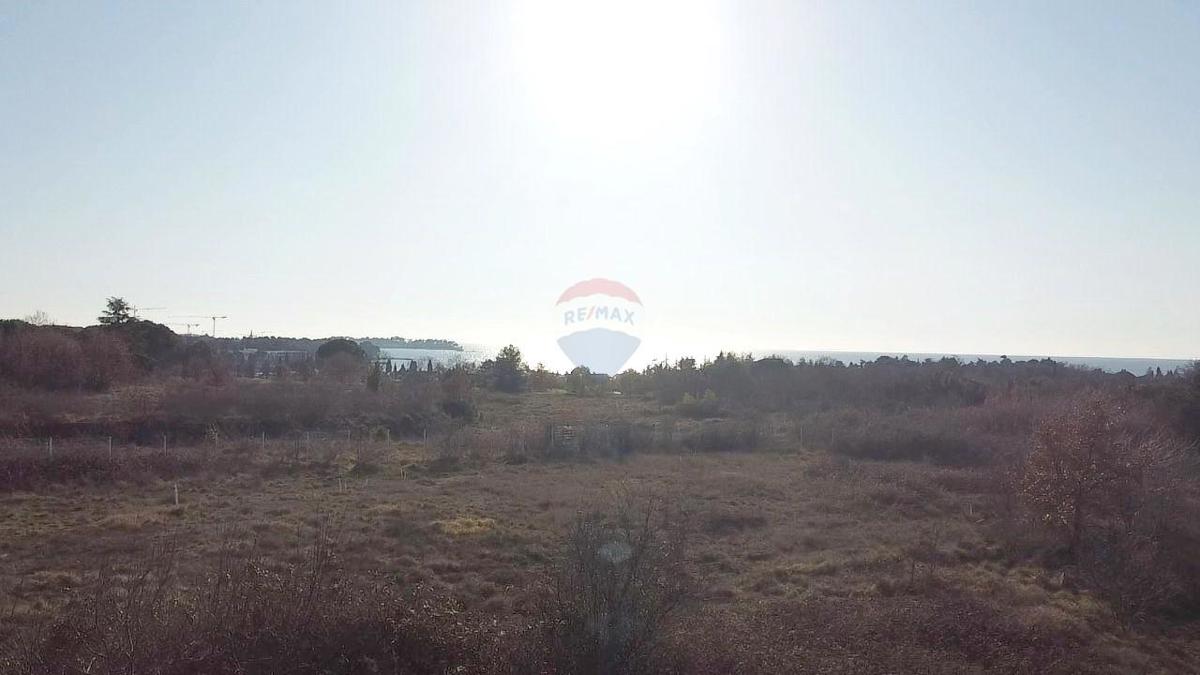 Istria, Parenzo, terreno edificabile vicino al mare