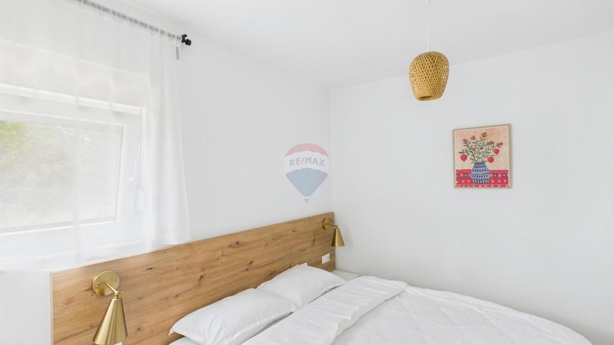 Casa Irinovac, Rakovica, 218,45m2